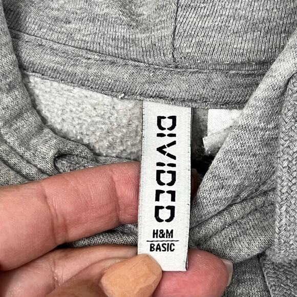H&M Basic Divided NASA Grey Hooded Top Sweater Size Medium - Picture 3 of 6